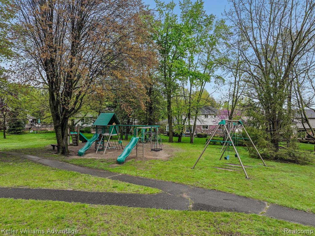 46671 BARRINGTON, Plymouth, MI 48170 — Photo 48
