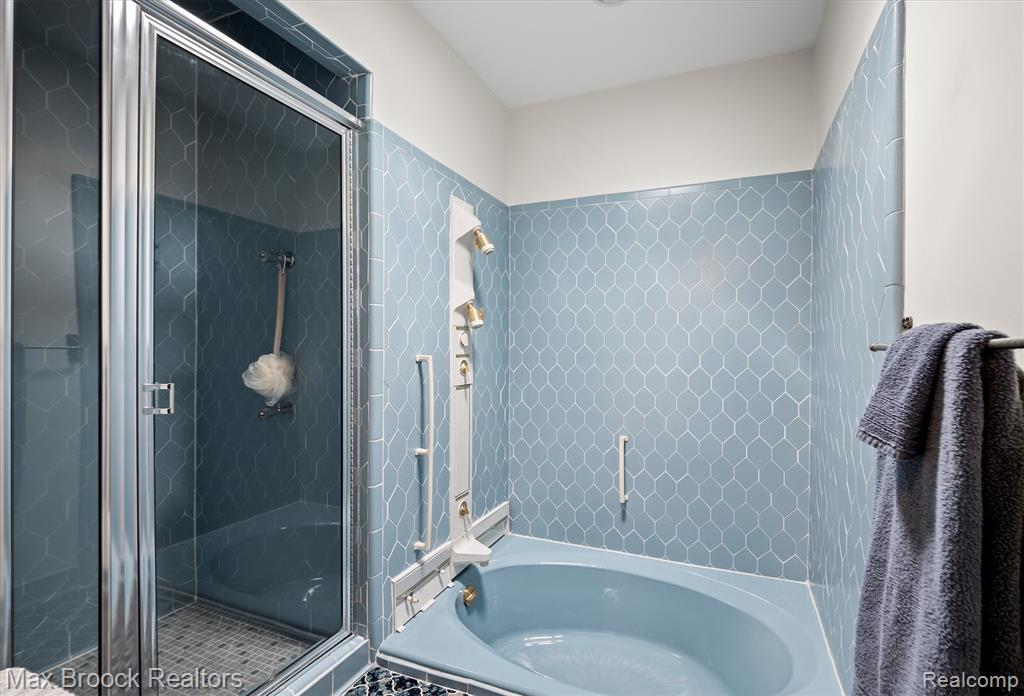 1418 Sodon Lake Drive, Bloomfield Hills, MI 48302 — Photo 20