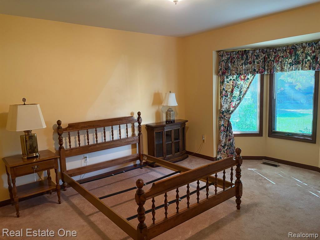 39858 Wilmette Drive Drive, Sterling Heights, MI 48313 — Photo 24