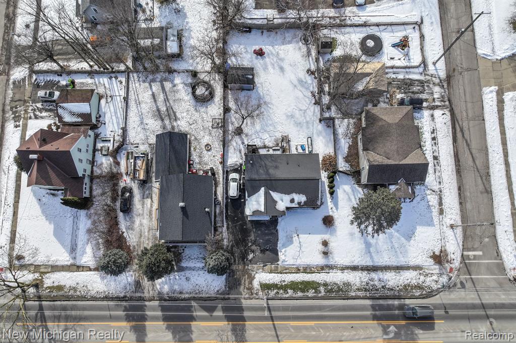 906 MAIN Street, Fenton, MI 48430 — Photo 38