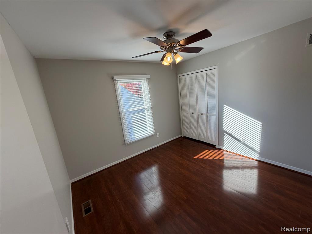 39588 Squire, Novi, MI — Photo 19