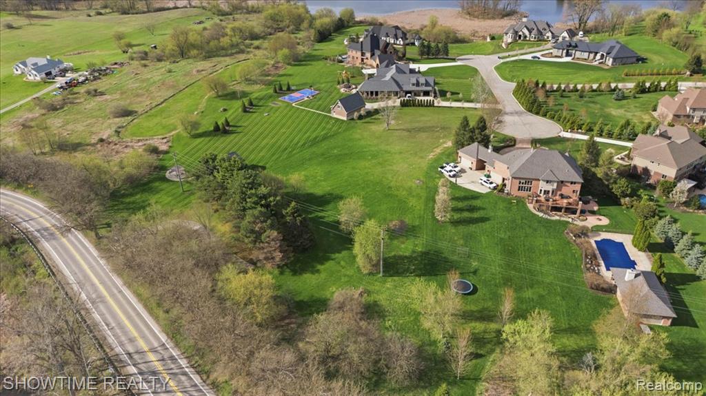 69225 Lake Point Court, Romeo, MI 48065 — Photo 17