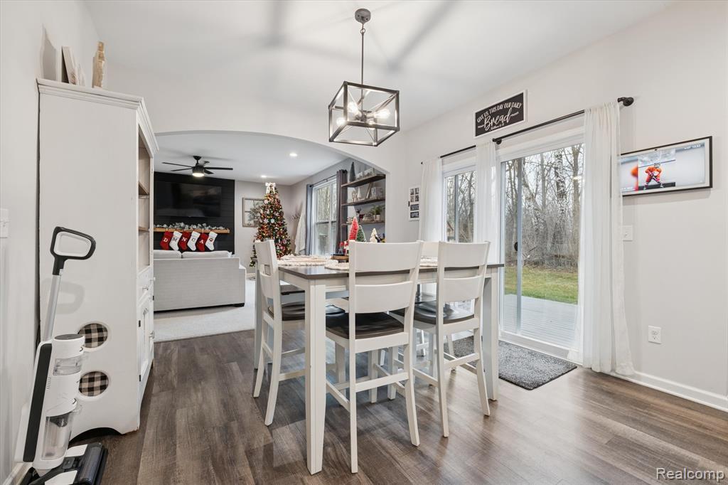 48138 Manhattan Drive, Macomb, MI 48042 — Photo 12