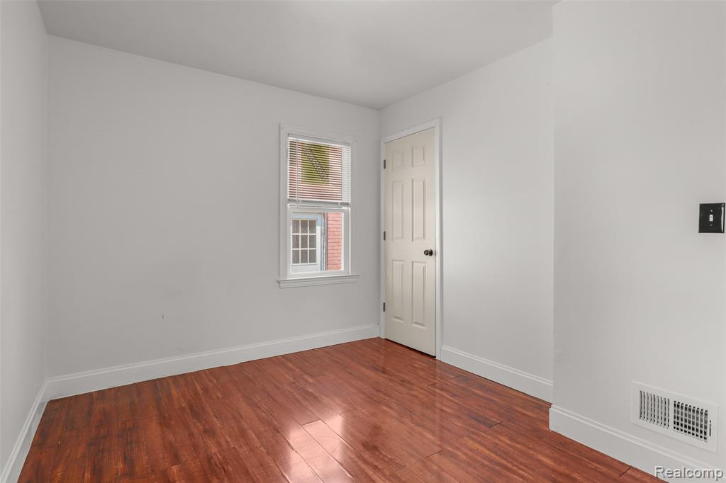 9225 Patton Street, Detroit, MI 48228 — Photo 16