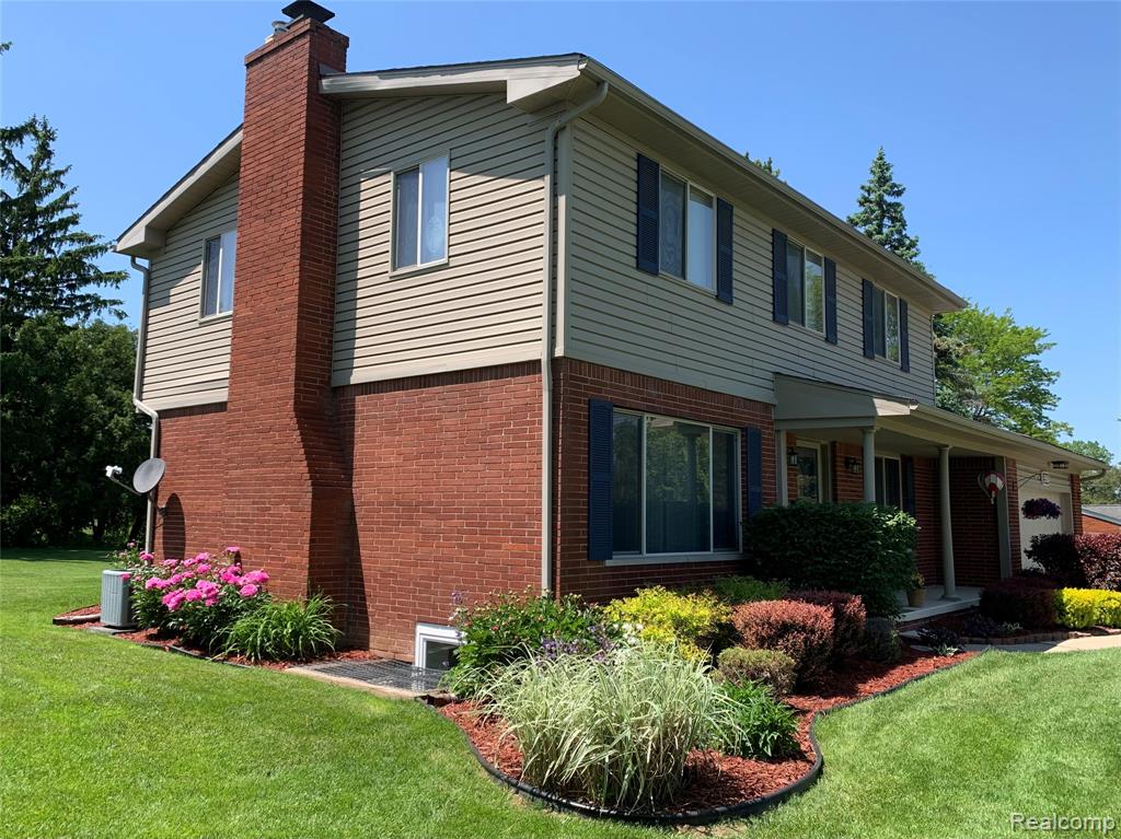 5504 Antoinette Drive, Grand Blanc, MI 48439 — Photo 4