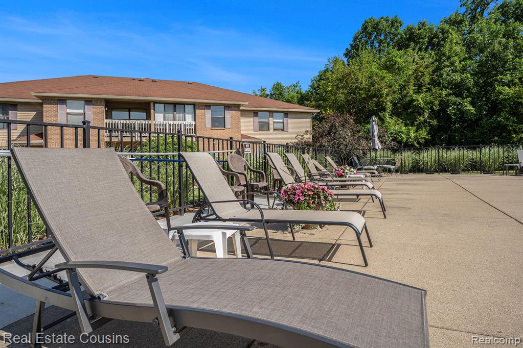 61023 Greenwood Drive, South Lyon, MI 48178 — Photo 19