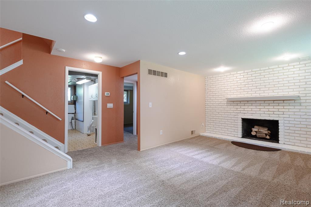 45429 Brunswick Drive, Canton, MI 48187 — Photo 23