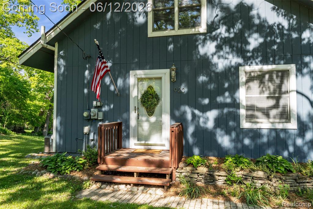 920 Hickory Ridge Circle, Milford, MI 48380 — Photo 6