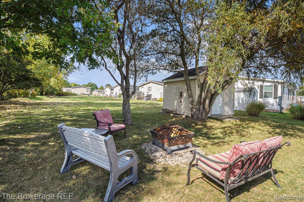 6195 Andora Avenue, Fenton, MI 48430 — Photo 26