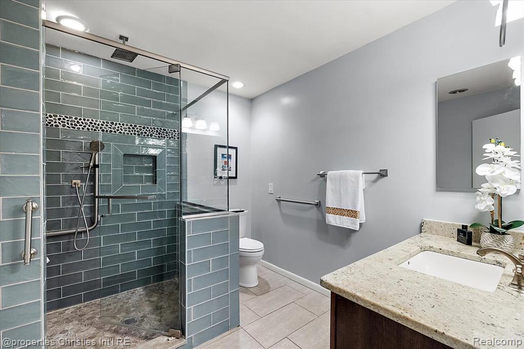 971 Stratford Lane, 22, Bloomfield Hills, MI 48304 — Photo 29