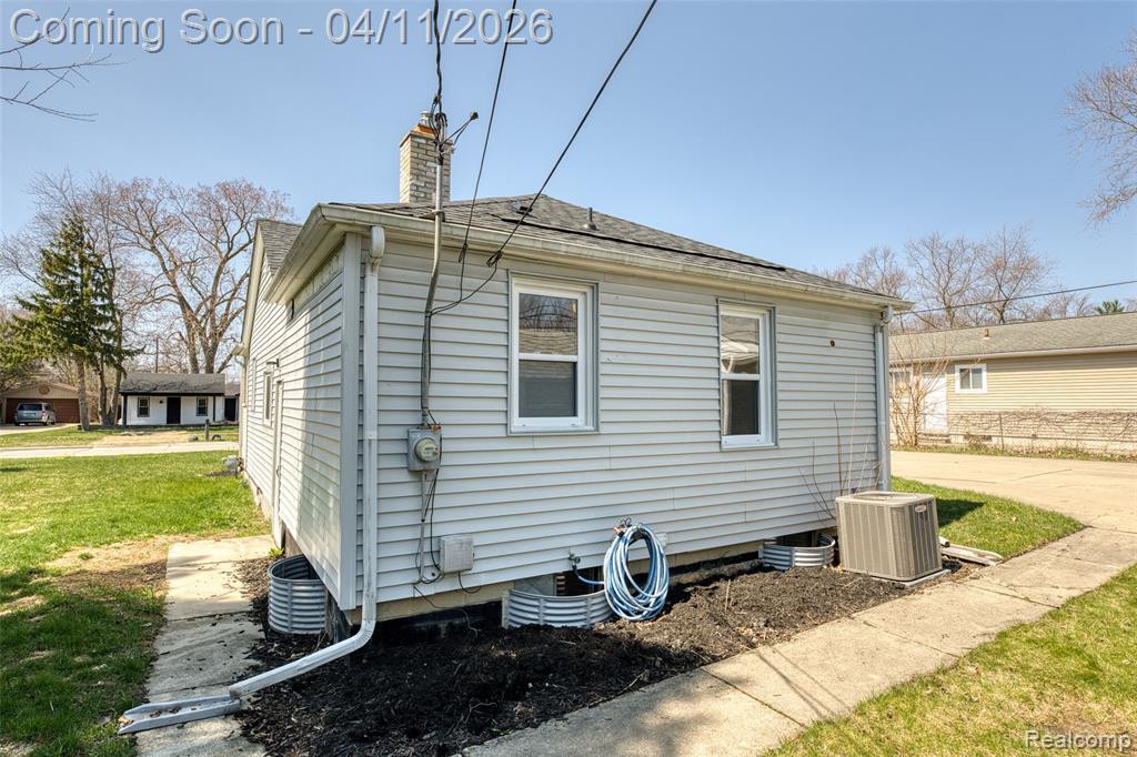 8416 Hugh Street, Westland, MI — Photo 24