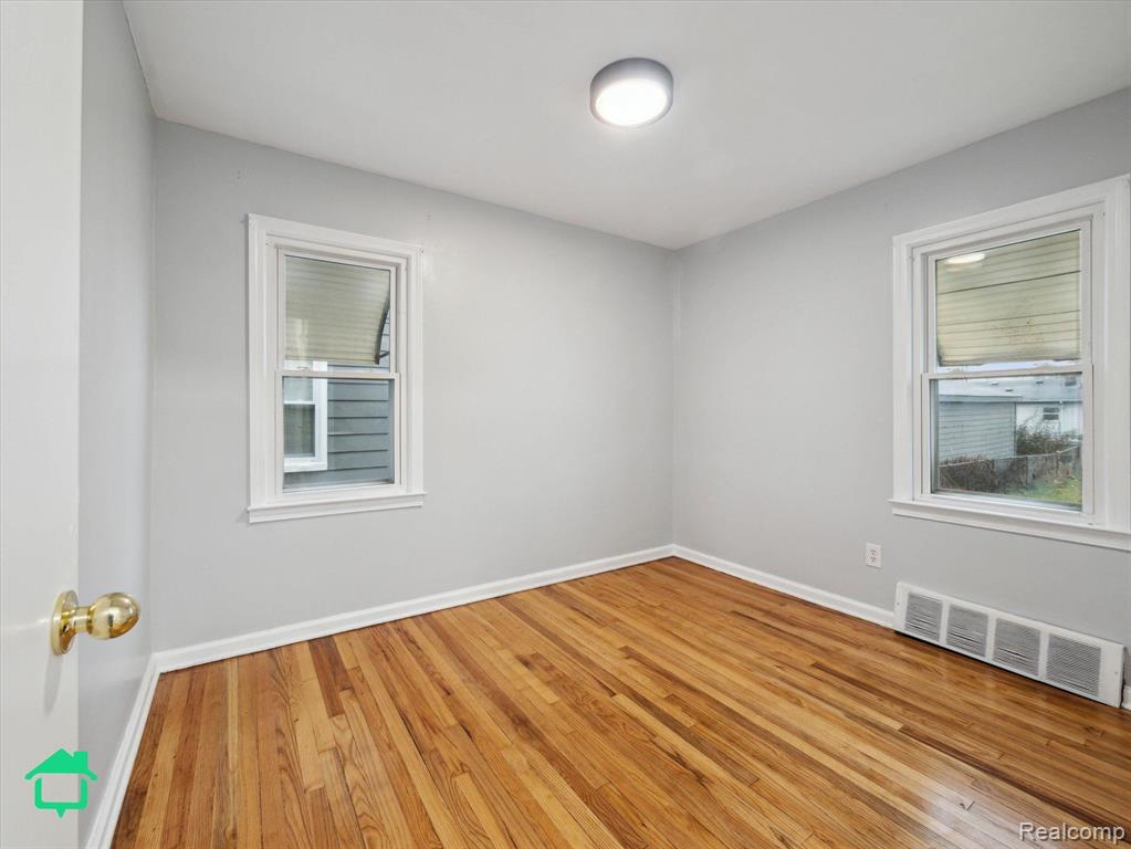 4493 17th Street, Wyandotte, MI 48192 — Photo 13