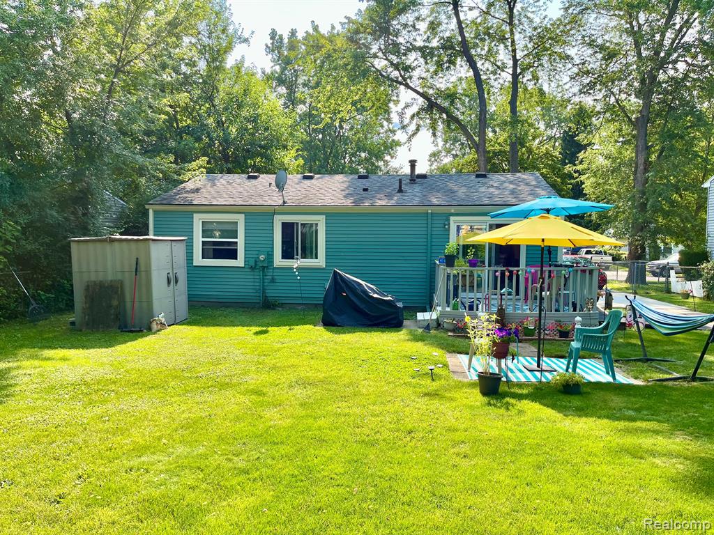 2183 HEMLOCK Drive, Ann Arbor, MI 48108 — Photo 24