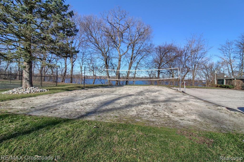 9629 Bayview Drive, 106, Ypsilanti, MI 48197 — Photo 25