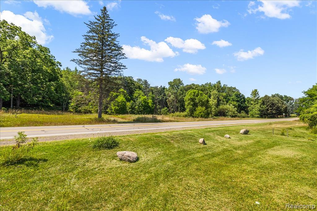 2770 Bogie Lake Road, White Lake, MI — Photo 31