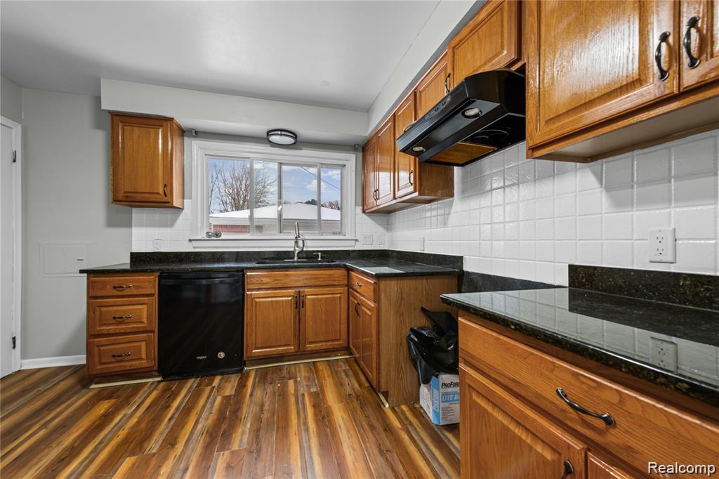 22644 Hill Street, Warren, MI 48091 — Photo 8