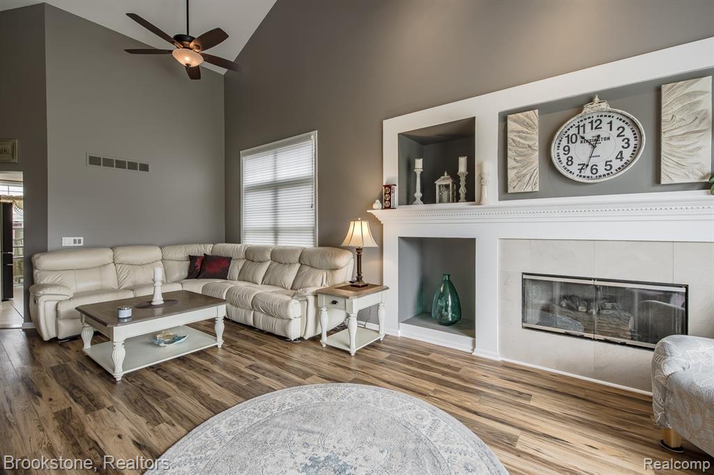4808 New Haven Drive, Howell, MI 48843 — Photo 14