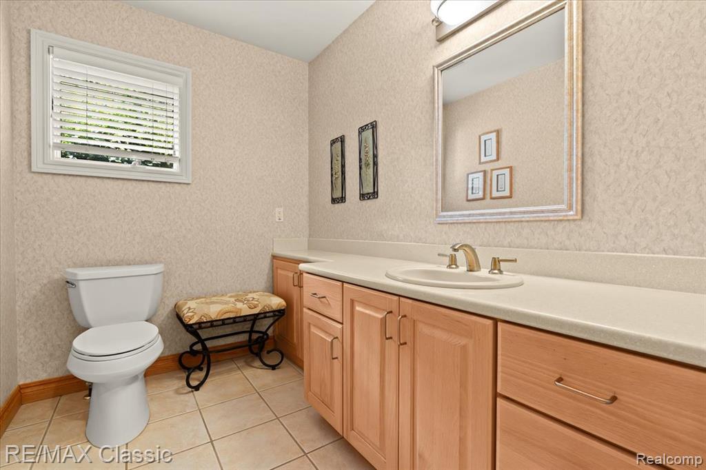 4160 Rolling Pines Court, Commerce Twp, MI 48382 — Photo 29