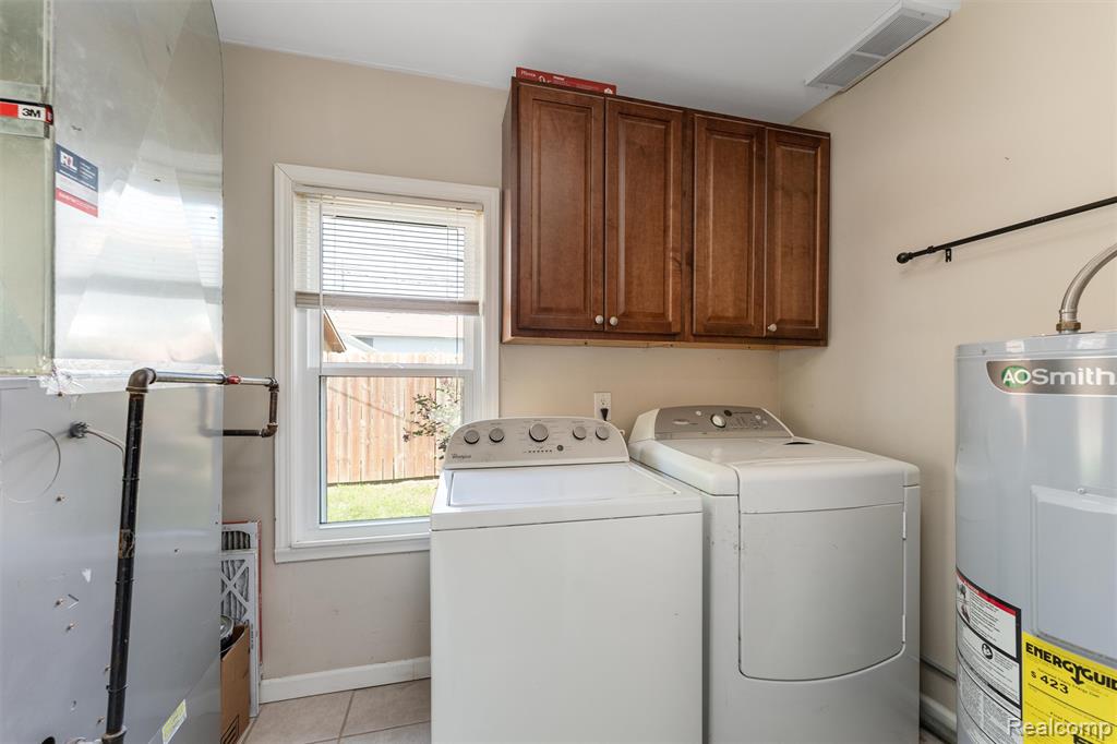 28855 Delton Street, Madison Heights, MI 48071 — Photo 16