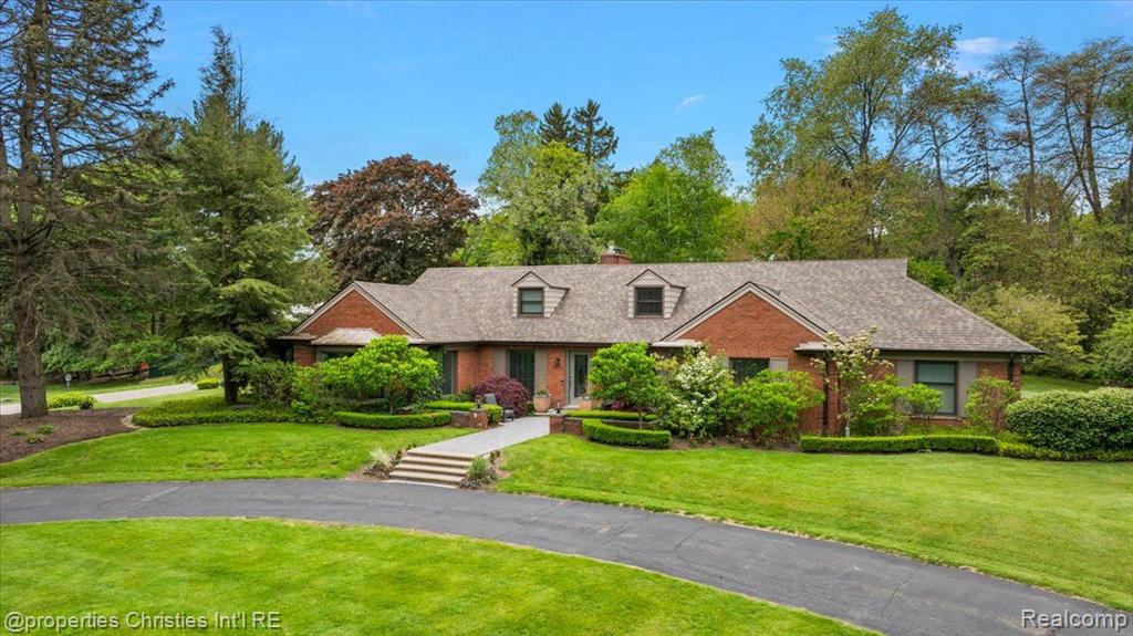 4889 ARDMORE Drive, Bloomfield Hills, MI 48302 — Photo 61