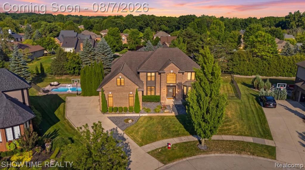 56440 Ashbrooke Drive E, Utica, MI 48316