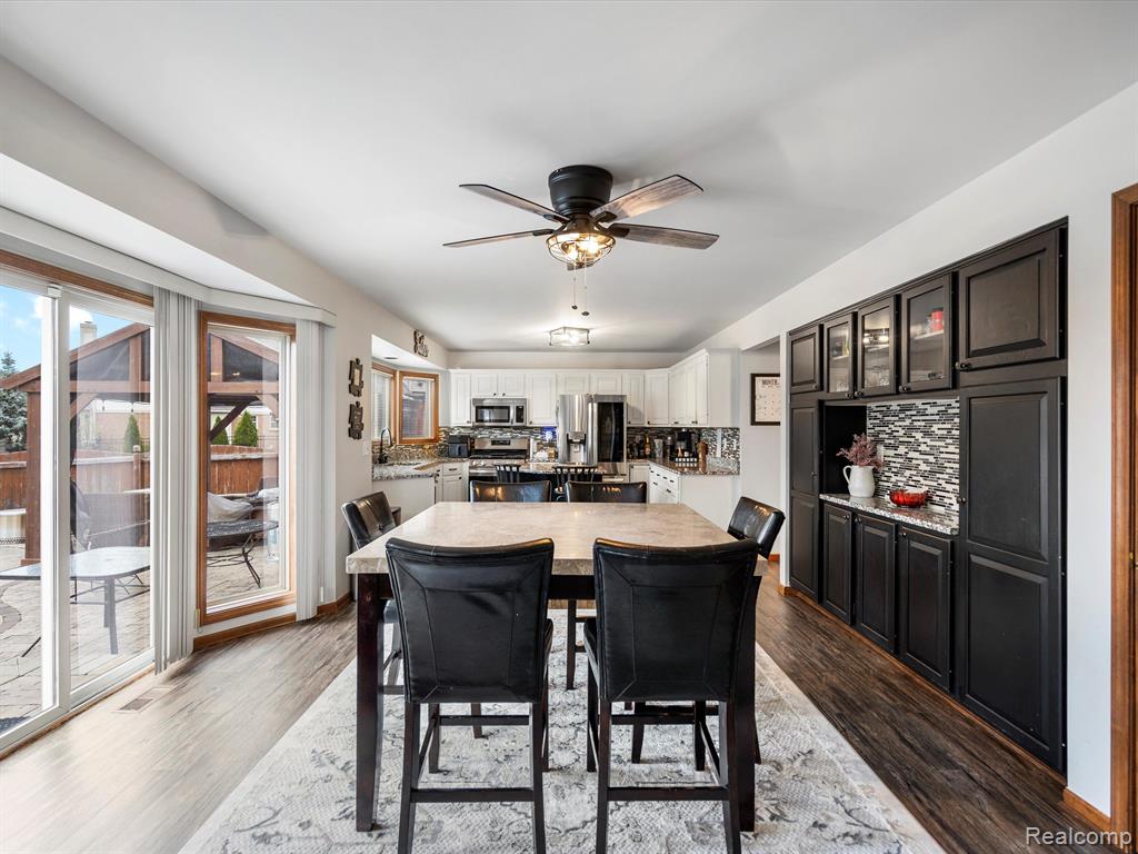 46891 EDGEWATER Drive, Macomb, MI 48044 — Photo 15