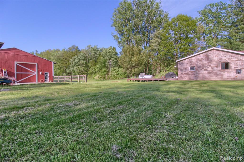 6570 HIVON Road, Carleton, MI 48117 — Photo 33