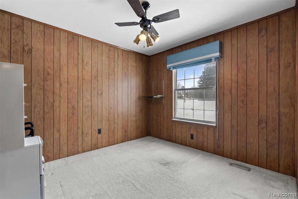487 Pinehurst Drive, Rochester Hills, MI 48309 — Photo 18