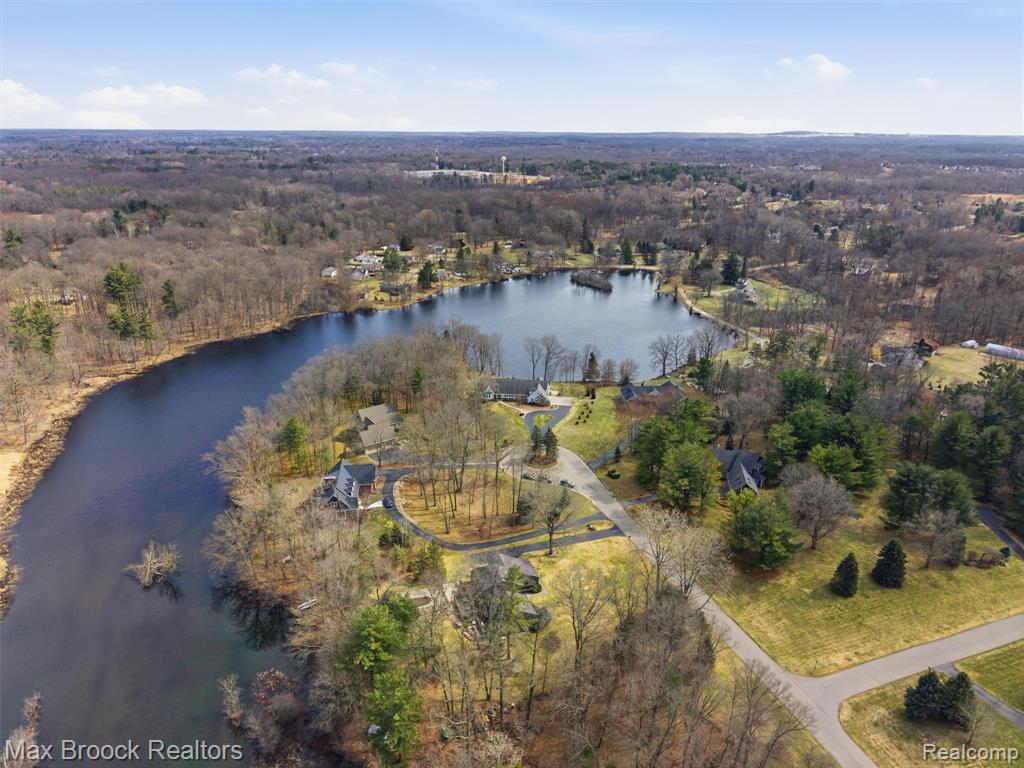 4009 Dabish Drive, Lake Orion, MI 48362 — Photo 12