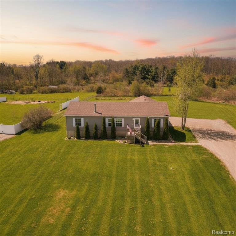 3056 W Cook Road, Grand Blanc, MI 48439 — Photo 2