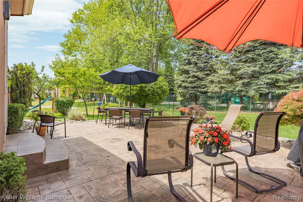 8354 Hummingbird, Commerce Twp, MI 48382 — Photo 66
