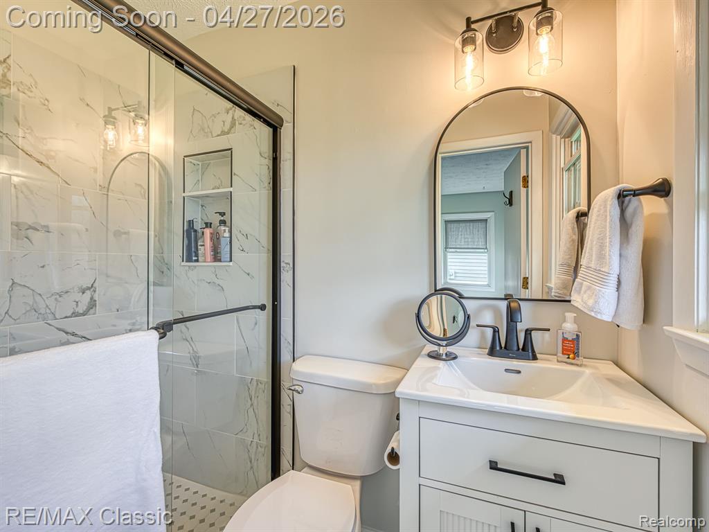 428 E Shore Drive, Whitmore Lake, MI 48189 — Photo 23