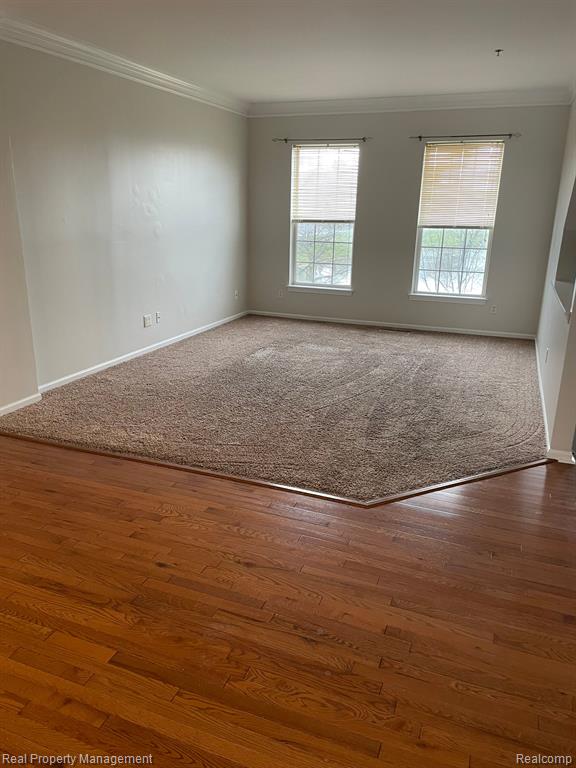 42843 RICHMOND Drive, Sterling Heights, MI 48313 — Photo 2