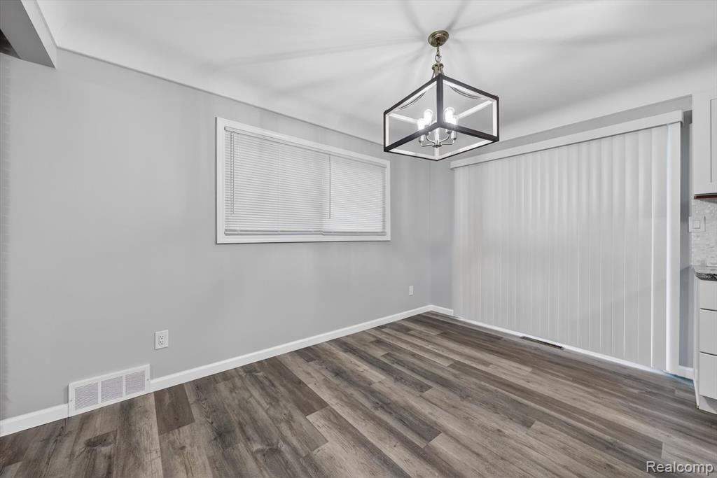 14203 Fenton, Redford, MI 48239 — Photo 9