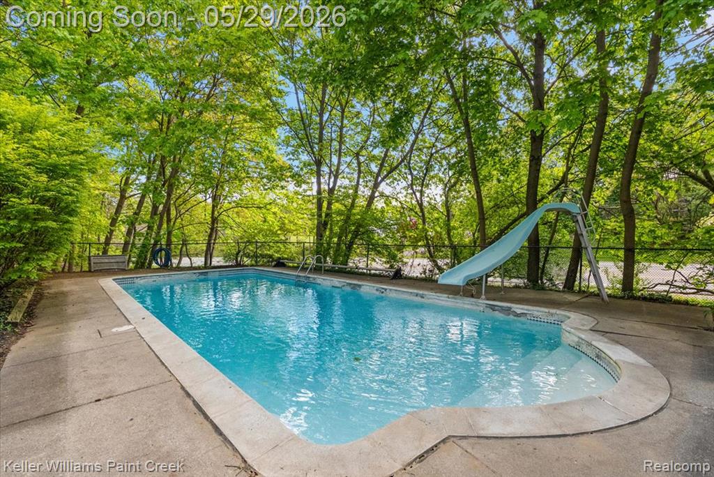 5795 Thorny Ash Road, Rochester, MI 48306 — Photo 55