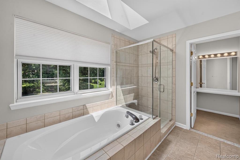 4895 Greenview Drive, Commerce Twp, MI 48382 — Photo 28