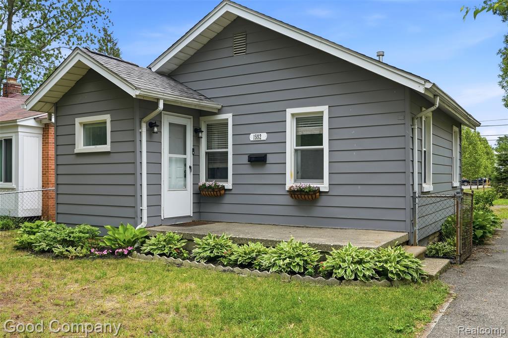 1592 Shevlin Street, Ferndale, MI 48220