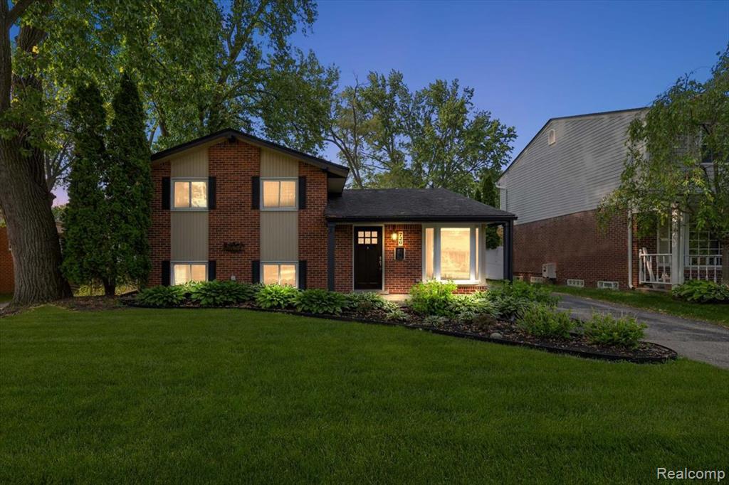 726 Woodlawn Avenue, Royal Oak, MI 48073 — front exterior