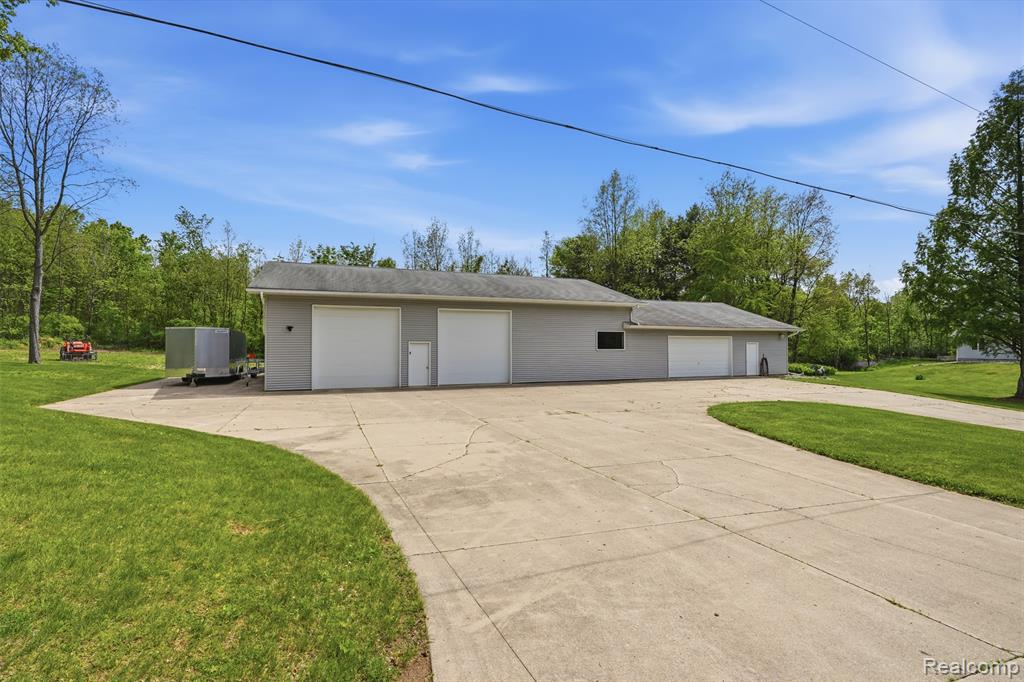 13158 Wood Road, Bath, MI 48808 — Photo 56