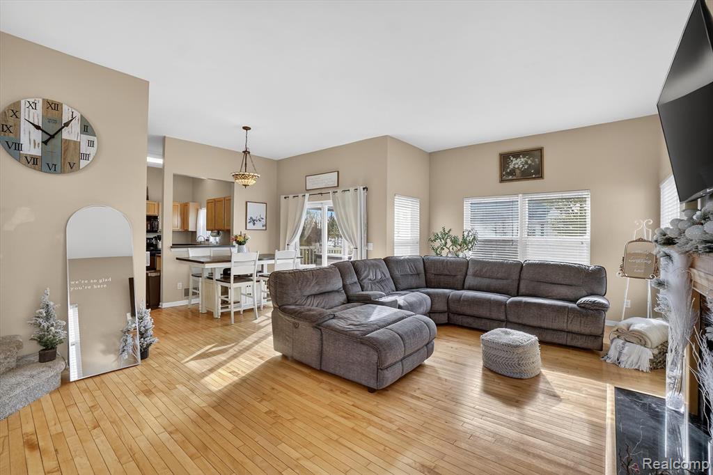 1137 Hudson Drive, Howell, MI 48843 — Photo 5