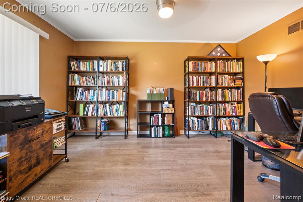 26207 Meadowbrook Way, Lathrup Village, MI 48076 — Photo 15