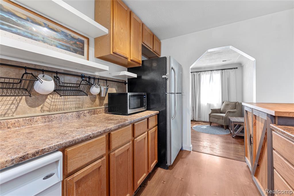 6917 Belton Street, Garden City, MI — Photo 9