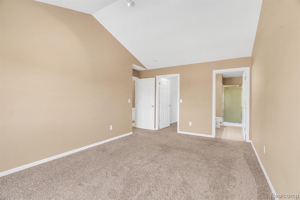 16901 Carriage Way, Northville, MI — Photo 25