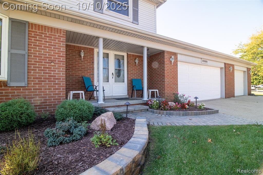 22321 N Fairway Drive, Woodhaven, MI 48183 — Photo 4