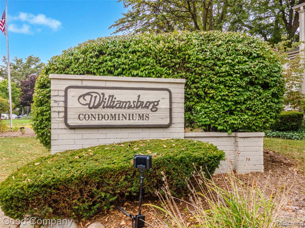 714 Graefield Court, Birmingham, MI 48009 — Photo 2