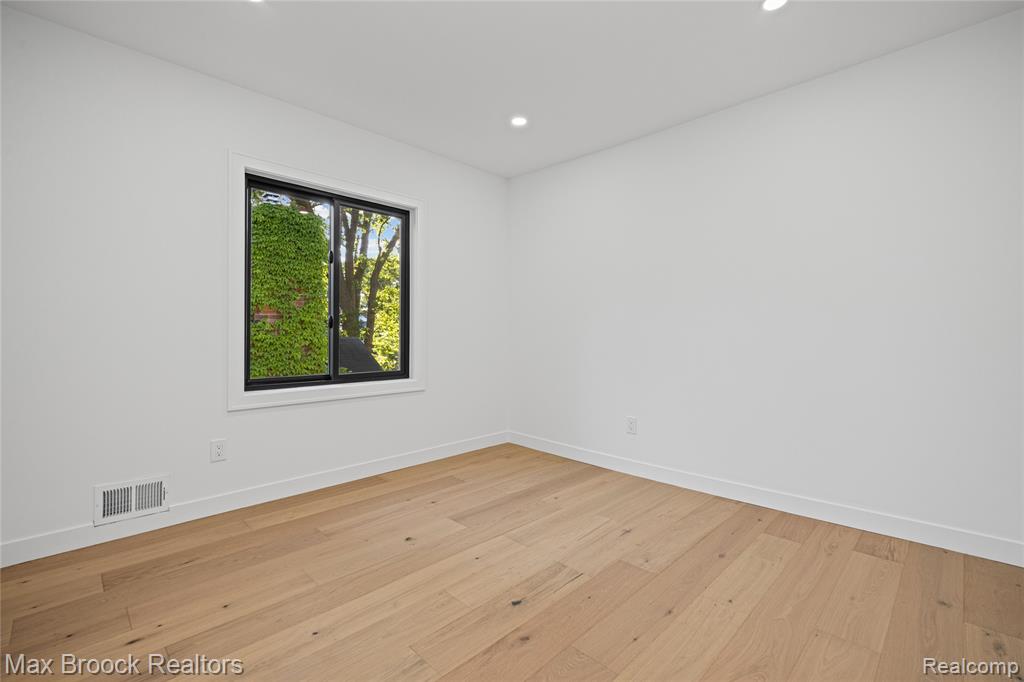 36 Woodward Heights Boulevard, Pleasant Ridge, MI — Photo 40