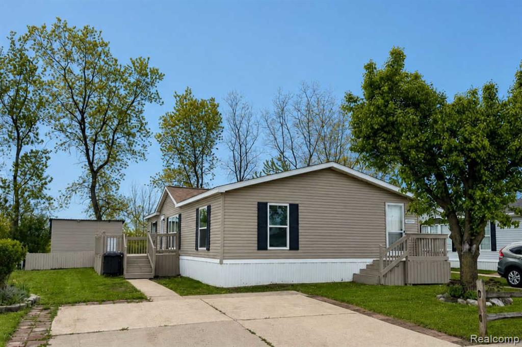 2183 Water Ridge Drive, Newport, MI 48166 — front exterior