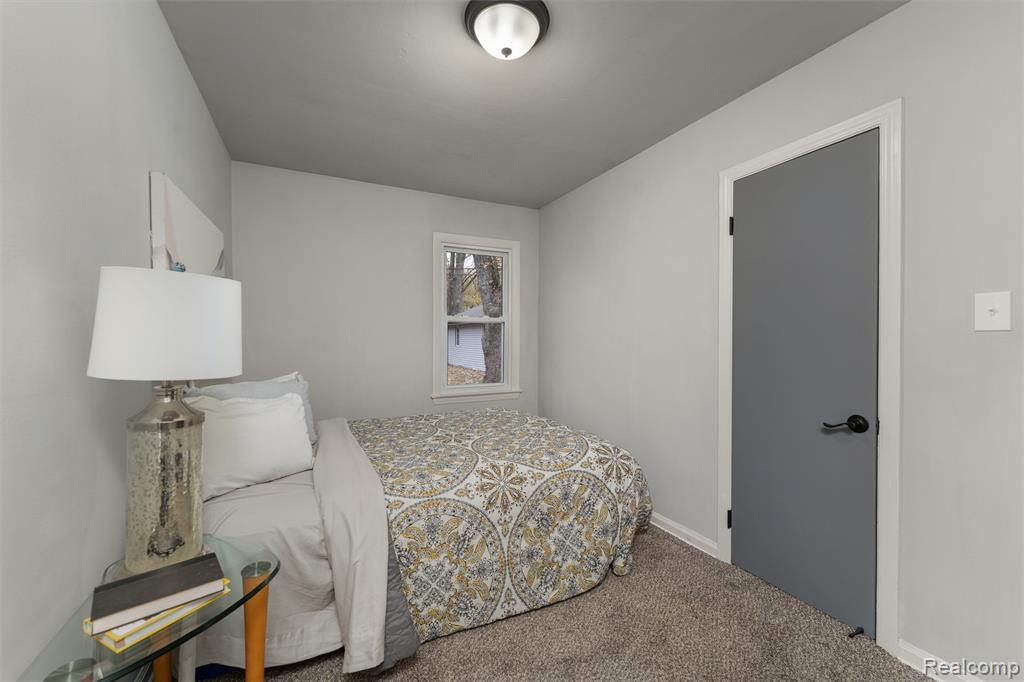 15751 W 14 Mile Road, Beverly Hills, MI 48025 — Photo 14