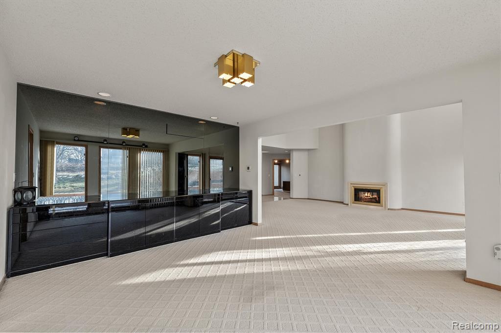 5322 Pond Bluff Drive, West Bloomfield, MI 48323 — Photo 17