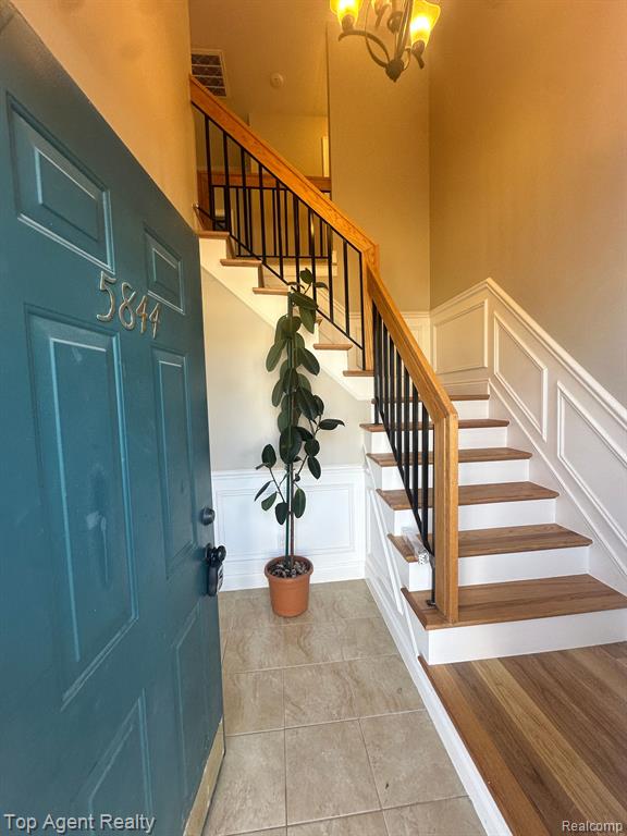 5844 PINE AIRES Drive, Sterling Heights, MI 48314 — Photo 3
